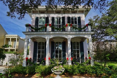 Check spelling or type a new query. GoNOLA Top 5: Christmas Decorations in New Orleans | New ...