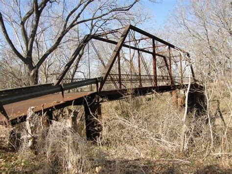 cummins creek through truss bridge fayette county texas