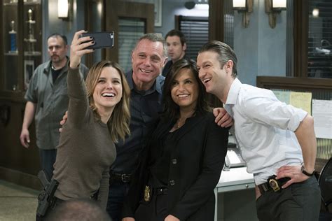 Warren Leight Teases Law And Order Svu Crossover With Chicago Fire