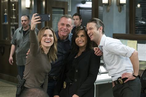 Warren Leight Teases 'Law & Order: SVU' Crossover With 'Chicago Fire
