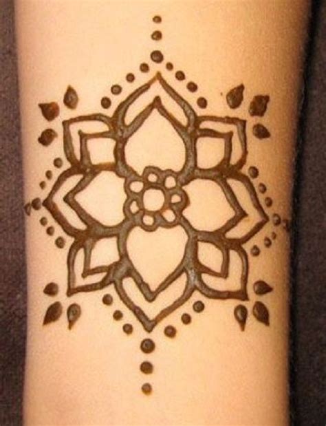 Simple And Easy Henna Flower Designs Small Henna Designs Henna Flower