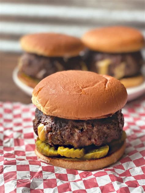 Juicy Lucy Burger Recipe Jucy Lucy Cheese Stuffed Iconic Burgers