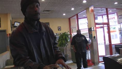 Chicago Street Hustler - YouTube