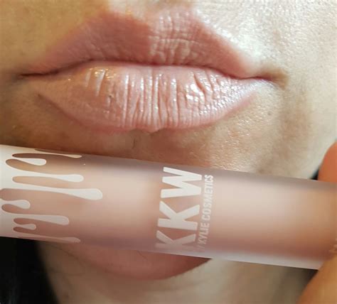 KIM KARDASHIAN KKW BEAUTY X KYLIE COSMETICS LIP COLLECTION REVIEW AND SWATCHES IT S A BLOGGER