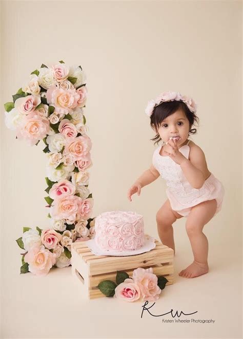 Bake three round cakes, let it cool. Pin by tatiana montoya on Amor Chiquito | Birthday girl ...