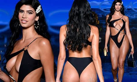 The Candyman S Babe Lucciana Beynon Puts On A Eye Popping Display At Miami Swim Week