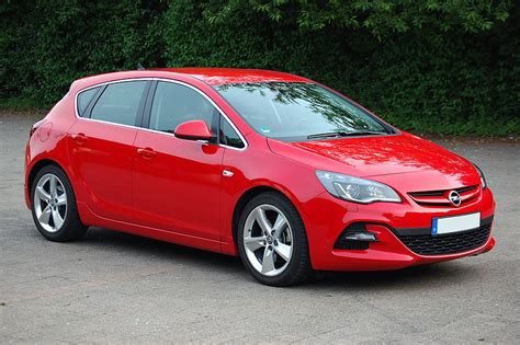 Review Opel Astra J 2009 2015 Almost Cars Reviews