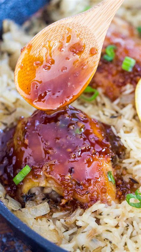 Looks like i have made it through my first class! One Pan Honey Garlic Chicken and Rice Video - Sweet and ...
