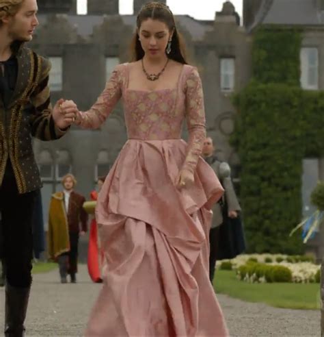 Reign Mary 2x04 In A Custom Dress By The Reign Costume Department