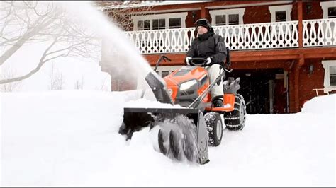 9 Best Lawn Tractor For Snow Removal In The Shortest Time
