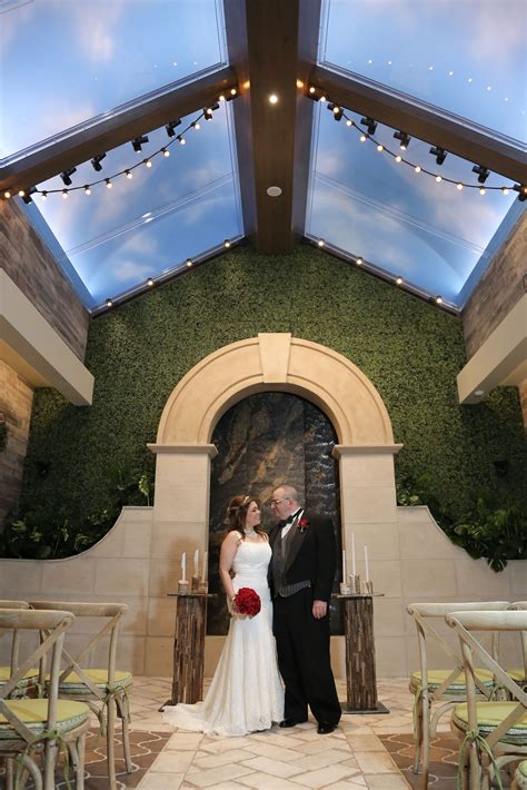 Las Vegas Garden Of Love Wedding Chapel