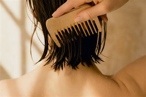 5 Signs You Are Shedding Too Much Hair From Top Hairstylists Keep Women Healthy