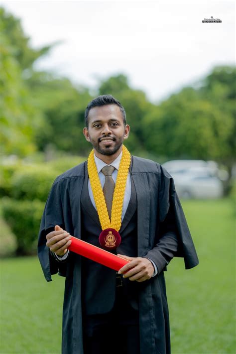 Prishan Samarasinghe On Linkedin Officially Graduated With A Bsc Eng