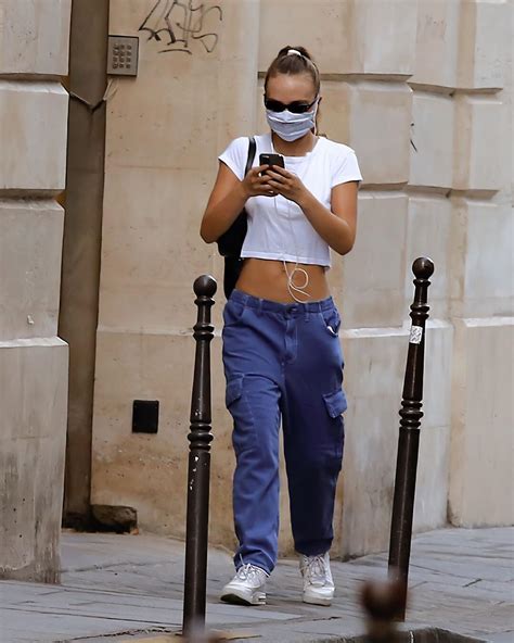 ℒℛ On Instagram “lily In Paris 🦋 Lilyrosedepp” Lily Rose Depp Style Model Off Duty Outfits
