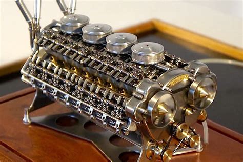 Video Scale Model W32 Engine Is Precision Masterpiece