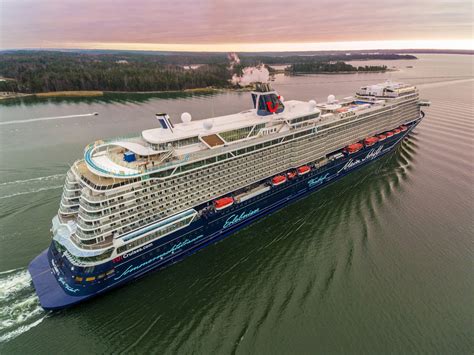 Cruise Shipping Meyer Turku Delivers Mein Schiff 2