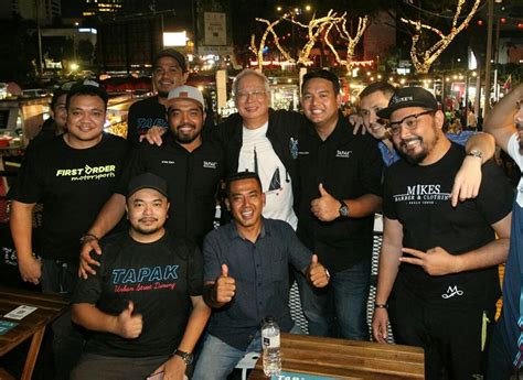 Bossku (my boss) means you used by young malaysian right now to shows respect to everybody and shows that everyone around us are our boss. "Bossku" itu bukan saya - DS Najib