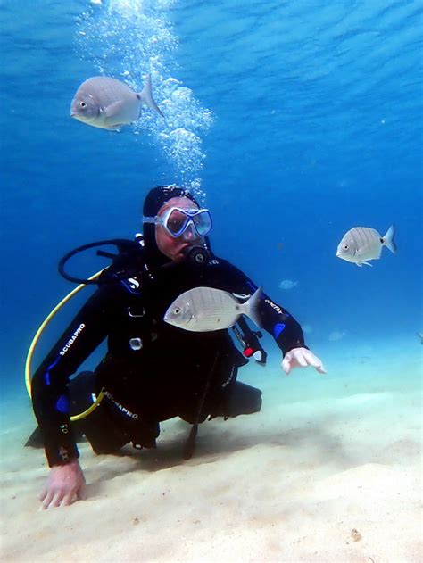 Learn To Dive In Lanzarote Discover Scuba Diving For Beginners