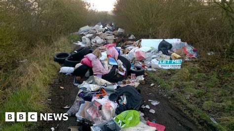 Fly Tippers Dump 65 Tonnes Of Rubbish On Caistor Bridleway Bbc News