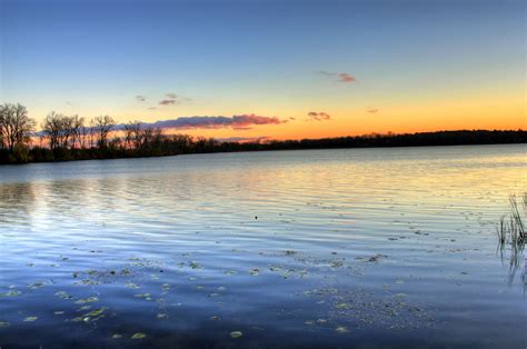 Lake Wingra at Dusk in Madison, Wisconsin image - Free stock photo - Public Domain photo - CC0 ...