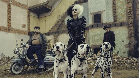 Teenaged estella has a dream. Cruella Movie Coming To Screen in 2021- 101 Dalmatians on ...
