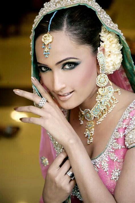 Pin By Morning Star On Culture Beautiful Indian Wedding Headpieces Indian Wedding Dress