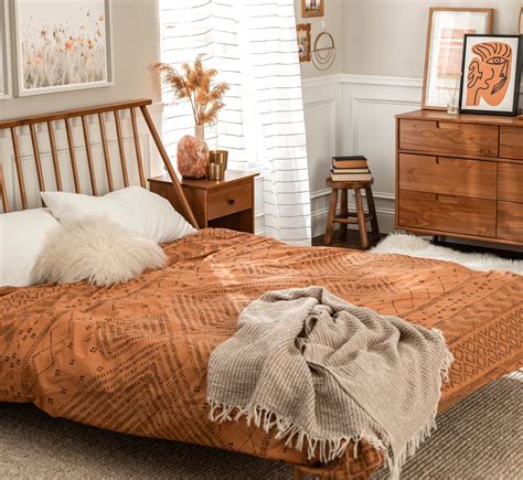 Spindle Back Solid Wood Queen Bed Wood Tones Edition In Orange Bedroom Decor Home