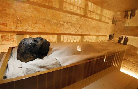 El Legado Misterioso La Momia Del Rey Tutankamón En Su Mausoleo En El