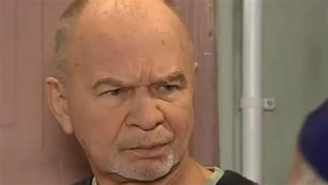 Pan jeszcze wielu rzeczy o mnie nie wie. Tak mieszka Paździoch z "Kiepskich". Będziecie w szoku ...