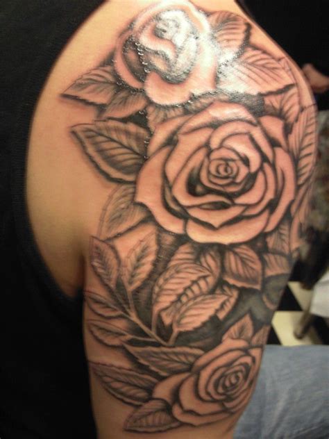 Details 71 Rose Tattoo On Shoulder Best Ineteachers