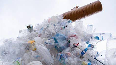 England Bans The Sale Of Single Use Plastics Over View Your Daily