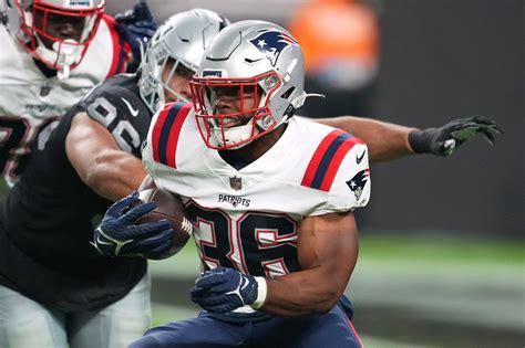 Patriots Promote Rookie Running Back Kevin Harris From Practice Squad