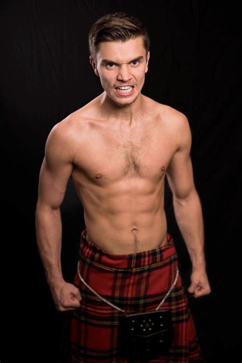 Wha Hae Photo Project Captures 101 Scotsmen In Kilts