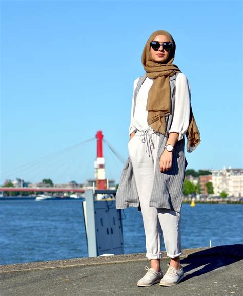 Outfit Pantai Hijab Ootd Hijab Untuk Ke Pantai Nandd Pakaian Pantai Inspirasi Fashion Hijab