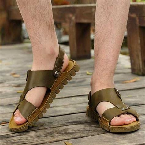 What To Wear With Mens Sandals Style Guide 2022 Tashiara