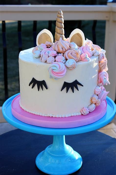 You are going to absolutely love these magical unicorn cake ideas that we have gathered up to share with you today. Unicorn Cake Topper Birthday Cake Unicorn Cake DIY Birthday
