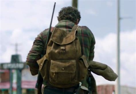 Domthebomb On Twitter Joel At The End Of Episode 5 Takes Henrys Backpack Fun Fact Its The