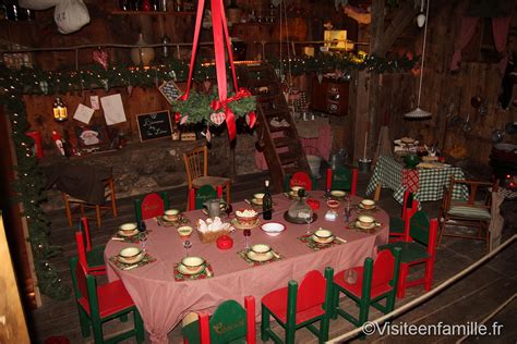 C 'est noël avant l'heure au hameau situé à andilly puisque, dès le 15 décembre, il sera. Andilly, le hameau du Père Noël en France (Haute-Savoie ...