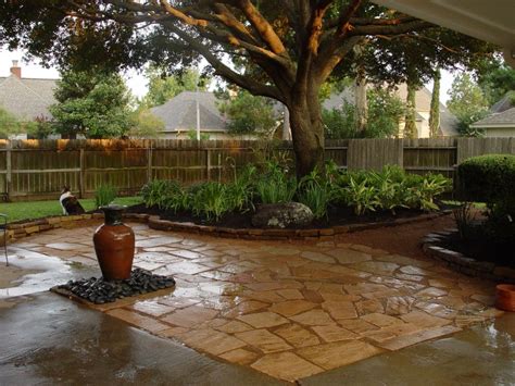 Wise-scaping: Landscape Research Gorgeous garden and front yard landscaping ideas that help highlight the beauty and architectural features your house.