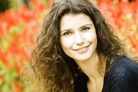 Find beren saat videos, photos, wallpapers, forums, polls, news and more. Beren Saat Resimleri: Beren Saat Fotoğrafları