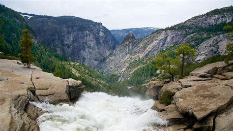 Nevada Fall In Yosemite National Park California Expedia