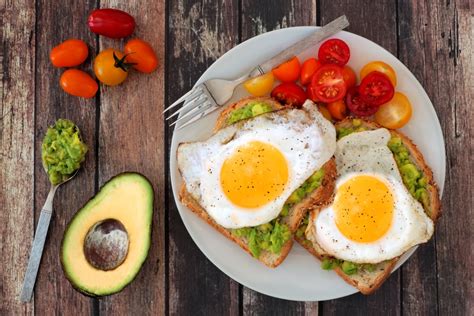 Especially if you aim to eat the healthiest starbucks has a good selection of healthy breakfast options outside of their bakery. Top 10 Healthy Breakfast Ideas For Office Goers - Women ...