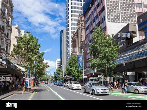 New Zealand Auckland New Zealand Traffic Queued Queen Street Shopping