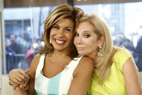 Hoda Since Klgs Boobs Are Out At 60 I Can Be Hot At 50 Nbc News