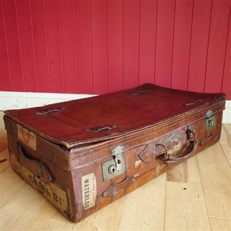 Vintage Leather Suitcase Luggage Trunk 1940s Vanity Case