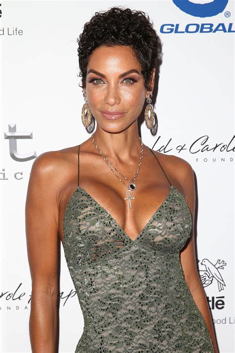 After his father died, his mother. Would u smash Eddie Murphy's Ex-Wife (47 yrs ...