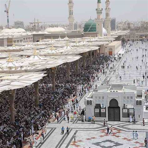 Masjid Al Nabawi In Madinah Live Prayers Prophets Mosque In Saudi