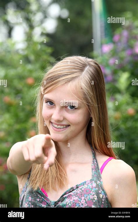 Teenage Blond Girl With Camera Hi Res Stock Photography And Images Alamy