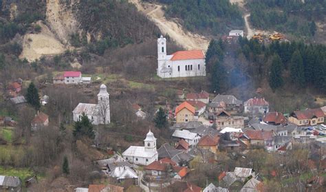 Roşia montană is one of the most important and recognized historic sites in romania. Ce se mai întâmplă la Roșia Montană. Compania Gabriel ...