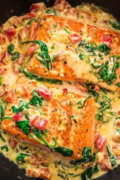 Check out this Keto-friendly "Salmon in Roasted Pepper Sauce" Recipe
